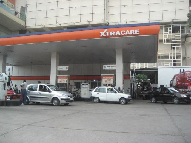 ガソリンスタンド3
